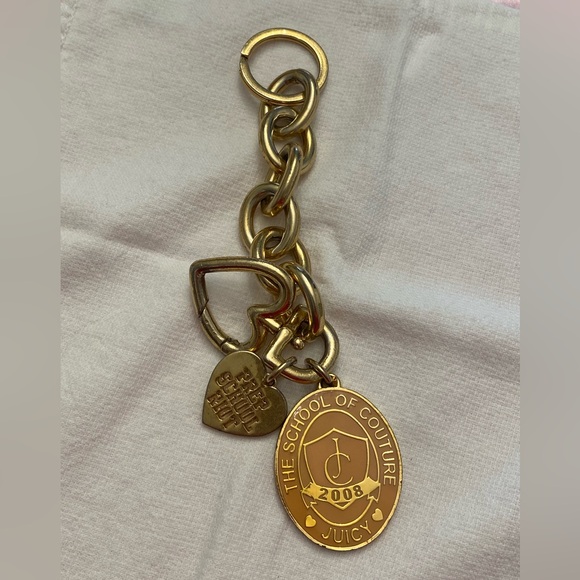 RARE VINTAGE 2008 Juicy Couture Gold Tone Keychain/Purse Charm with Two Charms - Picture 4 of 10
